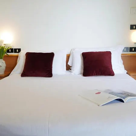 Hotel Sunset 4*