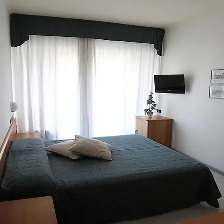 Otel Sunset 4*